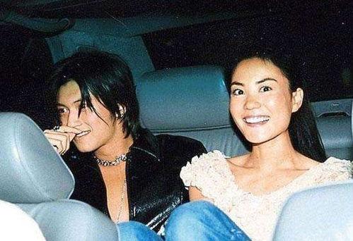 娱乐圈天天有瓜吃,揭秘明星幕后故事