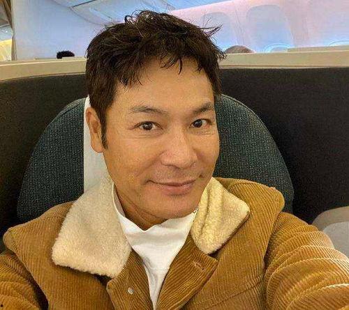 男明星衰老,探寻男明星衰老的轨迹与魅力